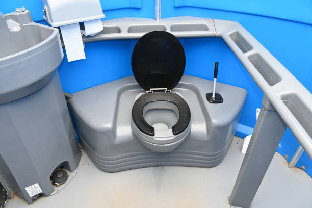 Best Deluxe Portable Toilet Rental  in Dania Beach, FL